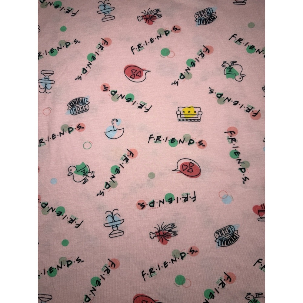 FRIENDS TV Show Pink Top Girls Sz S 4-6 Retro 90s Style Central Perk Icons Tee - Picture 3 of 6